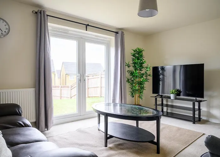 Wykebeck Mount By Our Short Stunning New Build With Plenty Of Free Parking And Fast Wifi Дом отдыха