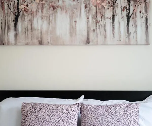 Дом отдыха Wykebeck Mount By Our Short Stunning New Build With Plenty Of Free Parking And Fast Wifi Лидс