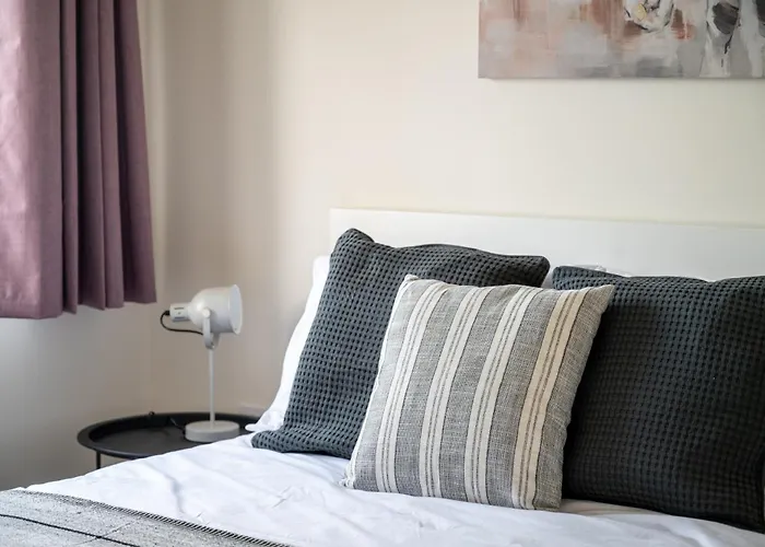 Дом отдыха Wykebeck Mount By Our Short Stunning New Build With Plenty Of Free Parking And Fast Wifi Лидс