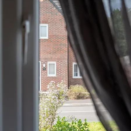 Wykebeck Mount By Our Short Stunning New Build With Plenty Of Free Parking And Fast Wifi