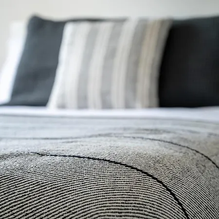 Wykebeck Mount By Our Short Stunning New Build With Plenty Of Free Parking And Fast Wifi