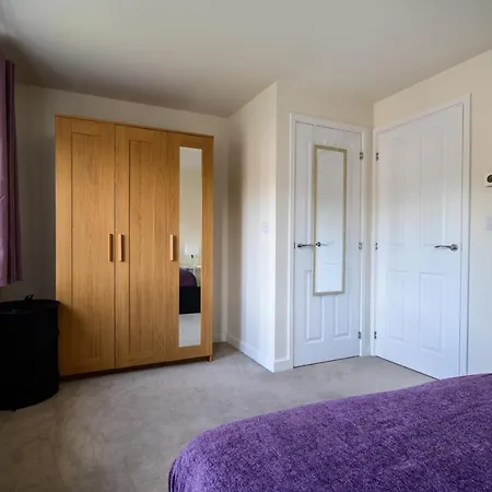 Wykebeck Mount By Our Short Stunning New Build With Plenty Of Free Parking And Fast Wifi