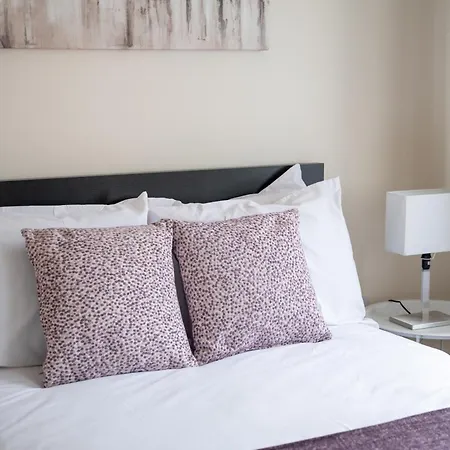 Wykebeck Mount By Our Short Stunning New Build With Plenty Of Free Parking And Fast Wifi Casa vacanze Leeds (West Yorkshire)