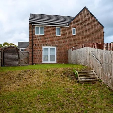 Wykebeck Mount By Our Short Stunning New Build With Plenty Of Free Parking And Fast Wifi