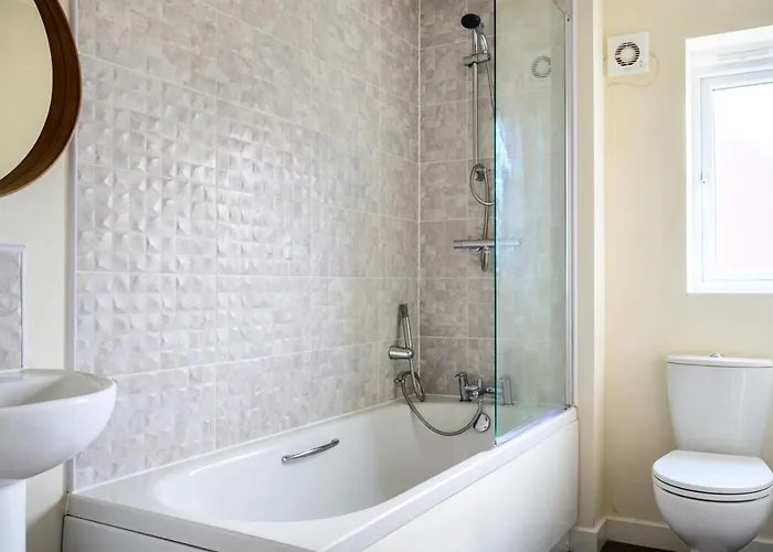 Wykebeck Mount By Our Short Stunning New Build With Plenty Of Free Parking And Fast Wifi Будинок відпочинку