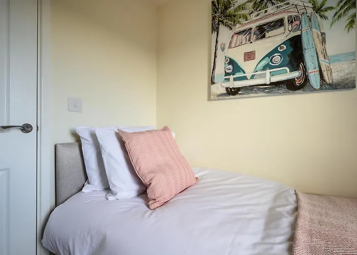 Wykebeck Mount By Our Short Stunning New Build With Plenty Of Free Parking And Fast Wifi