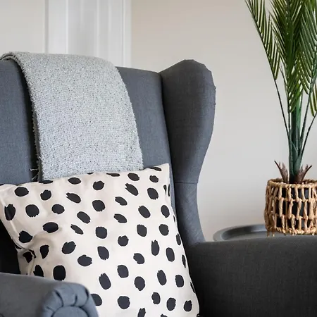 Wykebeck Mount By Our Short Stunning New Build With Plenty Of Free Parking And Fast Wifi *