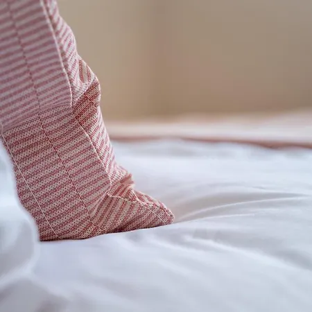 Wykebeck Mount By Our Short Stunning New Build With Plenty Of Free Parking And Fast Wifi Будинок відпочинку Лідс