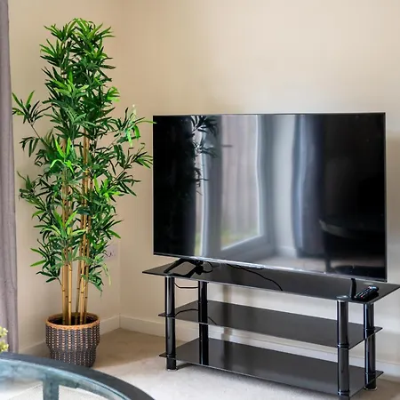 Wykebeck Mount By Our Short Stunning New Build With Plenty Of Free Parking And Fast Wifi Будинок відпочинку Лідс