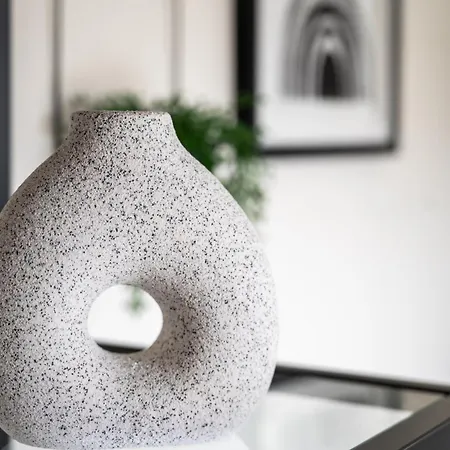 Wykebeck Mount By Our Short Stunning New Build With Plenty Of Free Parking And Fast Wifi Лідс